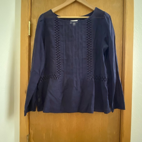 LOFT Tops - LOFT • Sheer Pleated Peasant Top Cutout Detail - L